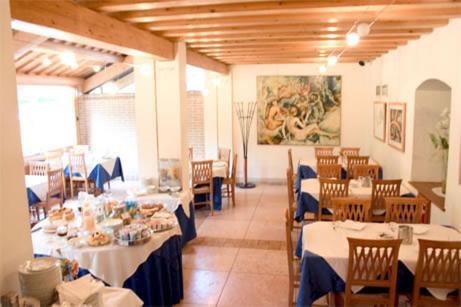 Hotel Ristorante La Casona Feltre Exterior foto