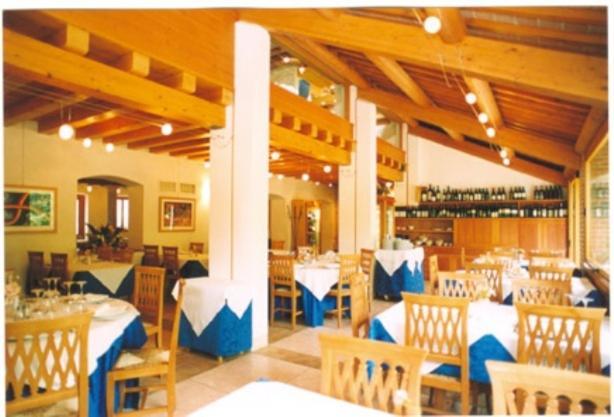 Hotel Ristorante La Casona Feltre Exterior foto